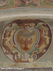 Esempio di visual storytelling nello stemma affrescato a Villa Lante - Viterbo.